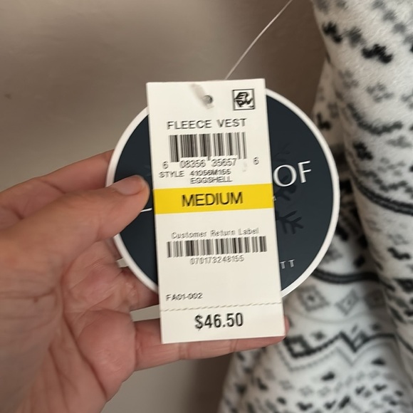 Karen Scott Patterned Fleece Vest size medium NWT - Picture 3 of 9